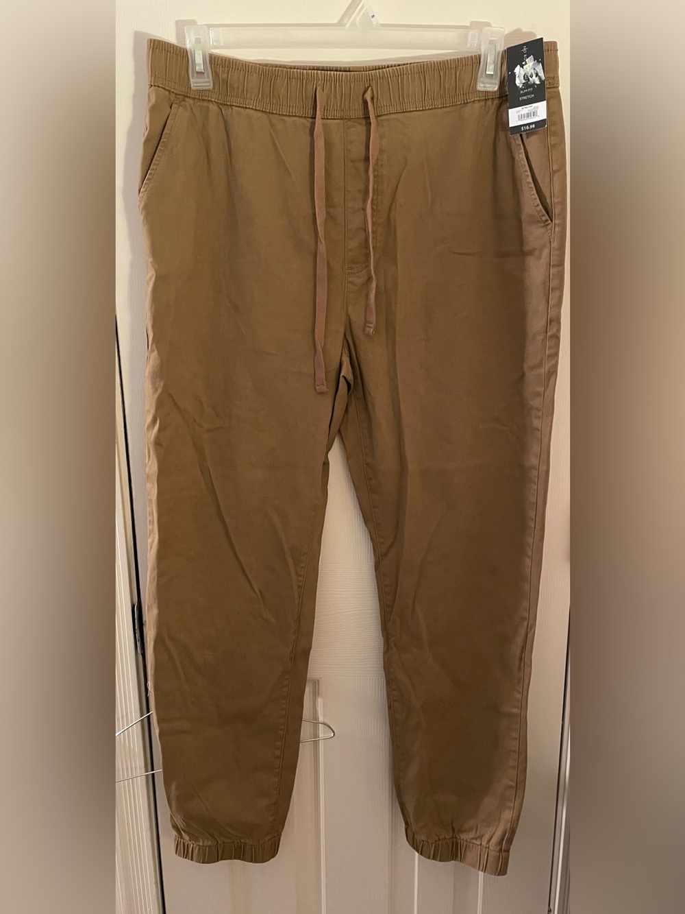 Men's Casual Slim Fit Stretch Pants in Brown Large 36/38 NWT